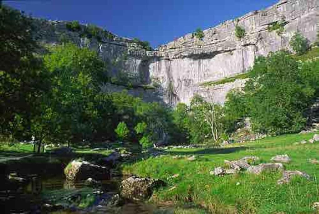 Ingledale Apartment, Ingleton, Yorkshire Dales National Park, Famous Three Peaks, Near The Lake District, Pets Are Welcome Ingleton  Exterior foto
